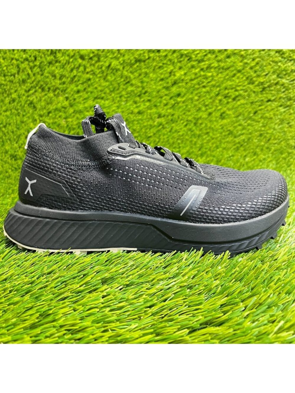 Flux Footwear Adapt Trail Runner Black Womens Size 7 Athletic Running Knit Shoes